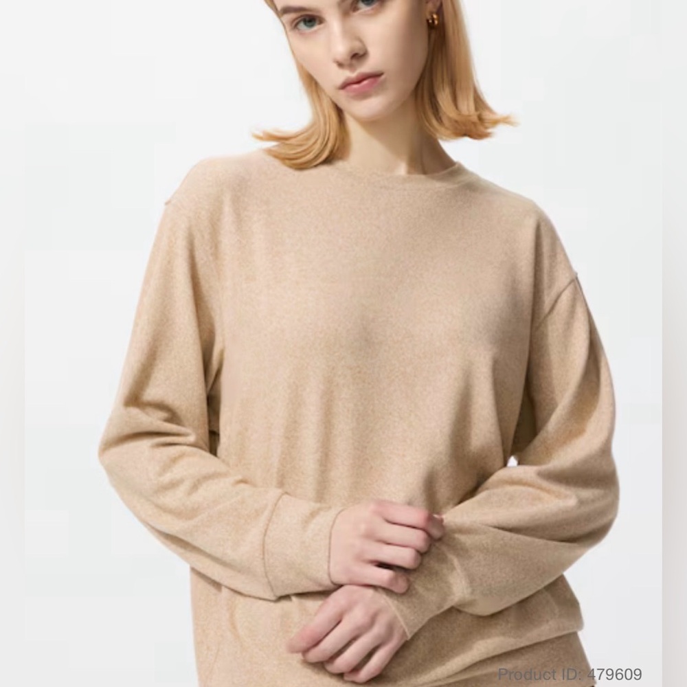UNIQLO U Soft Knitted Fleece Crew Neck T-shirt - size x-small